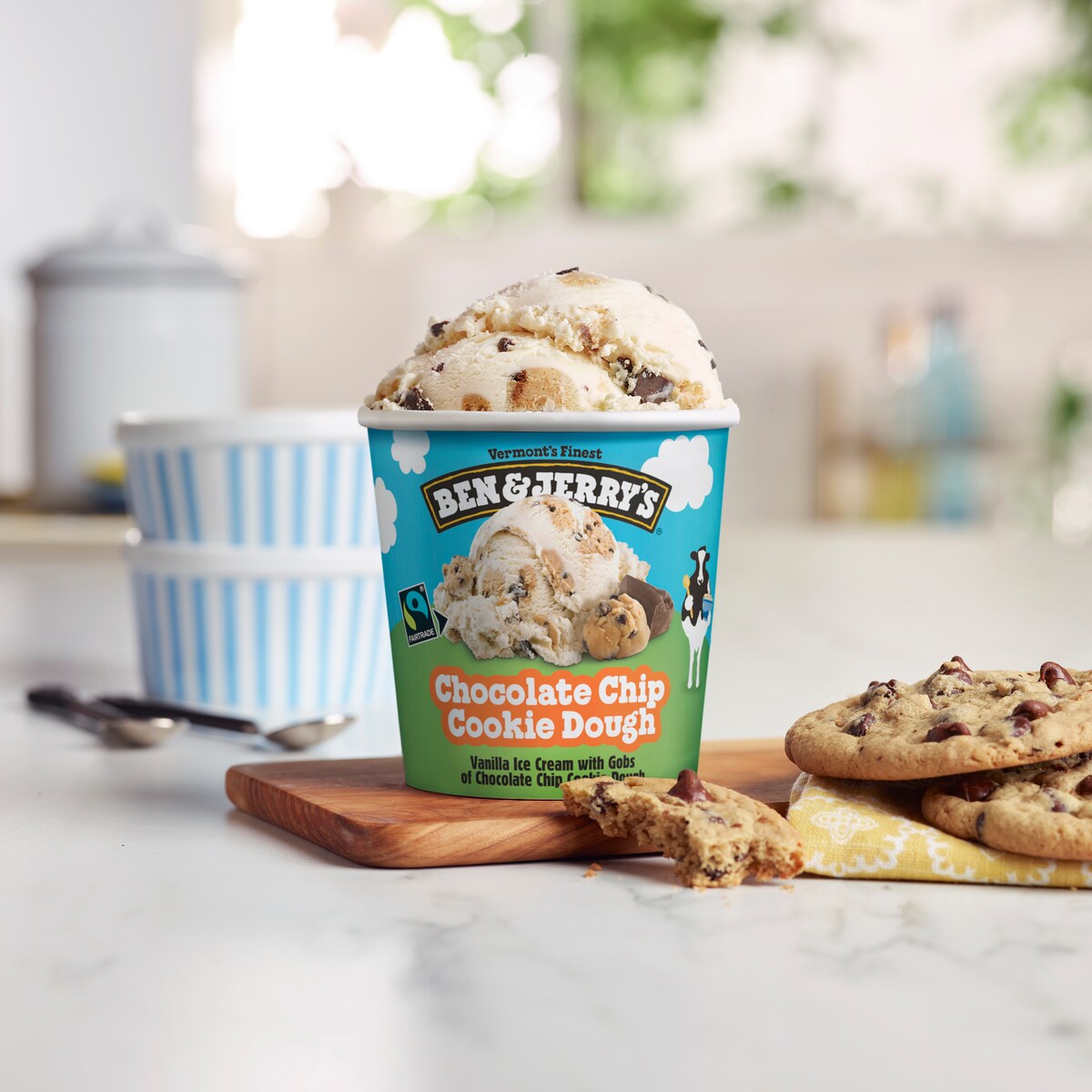 Chocolate Chip Cookie Dough Helado - Pint 4 / 4